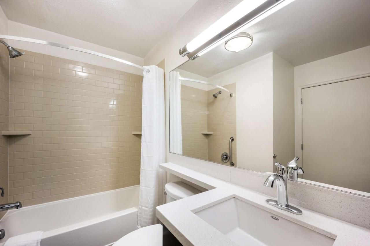 Sonesta Simply Suites Anaheim Garden Grove Bagian luar foto